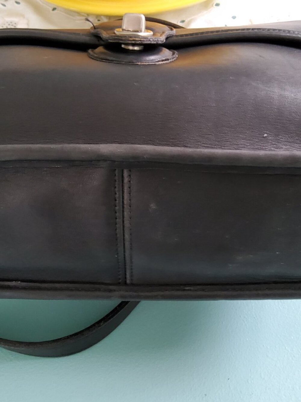 Vintage Coach Willis Crossbody Bag in Black with Nickel 9927 + Hangtag - Picture 6 of 15